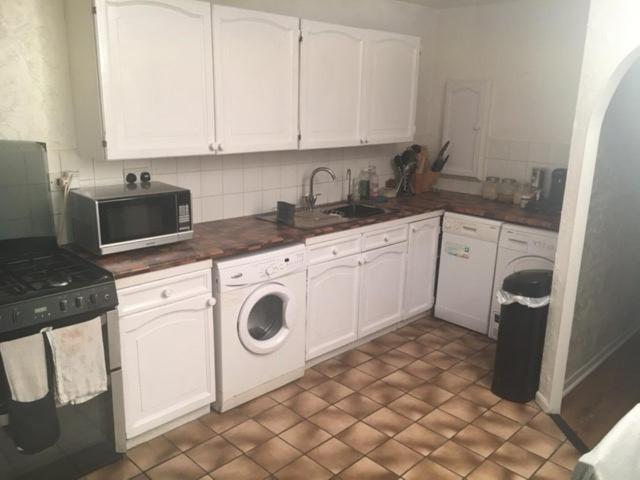Guest house Newham *