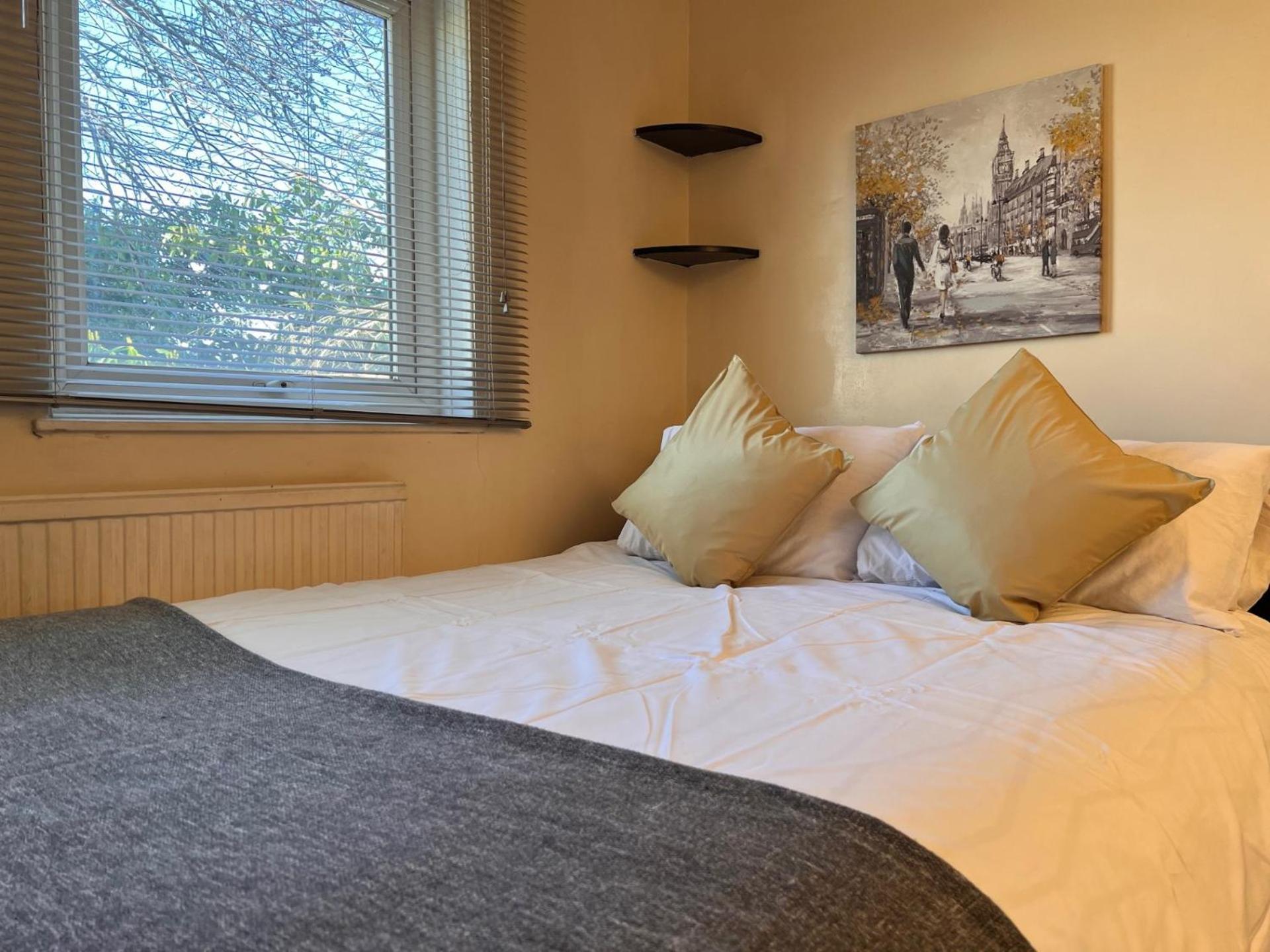 Guest house Newham London
